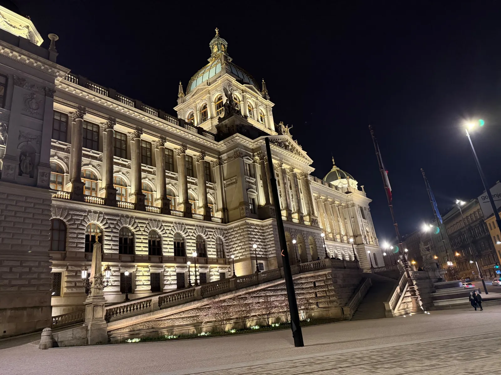 Nationaal Museum in Praag tijdens een feestelijke avond